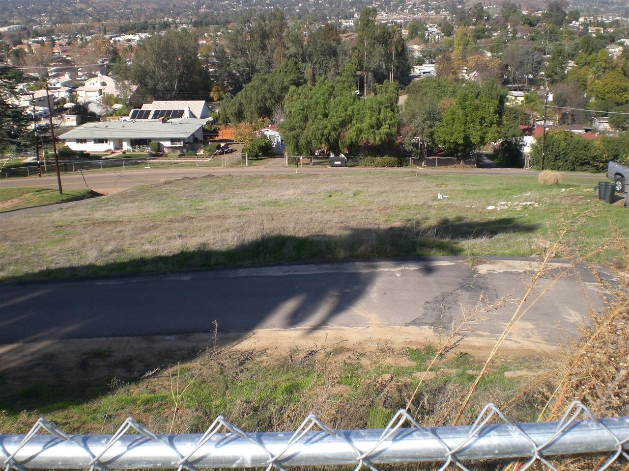 12225 Rockcrest Road, Lakeside, CA 92040