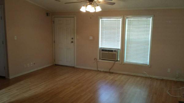 Lamplighter Los Coches Mobile Home Park 13450 I-8 Bus #48Lakeside, CA 92040