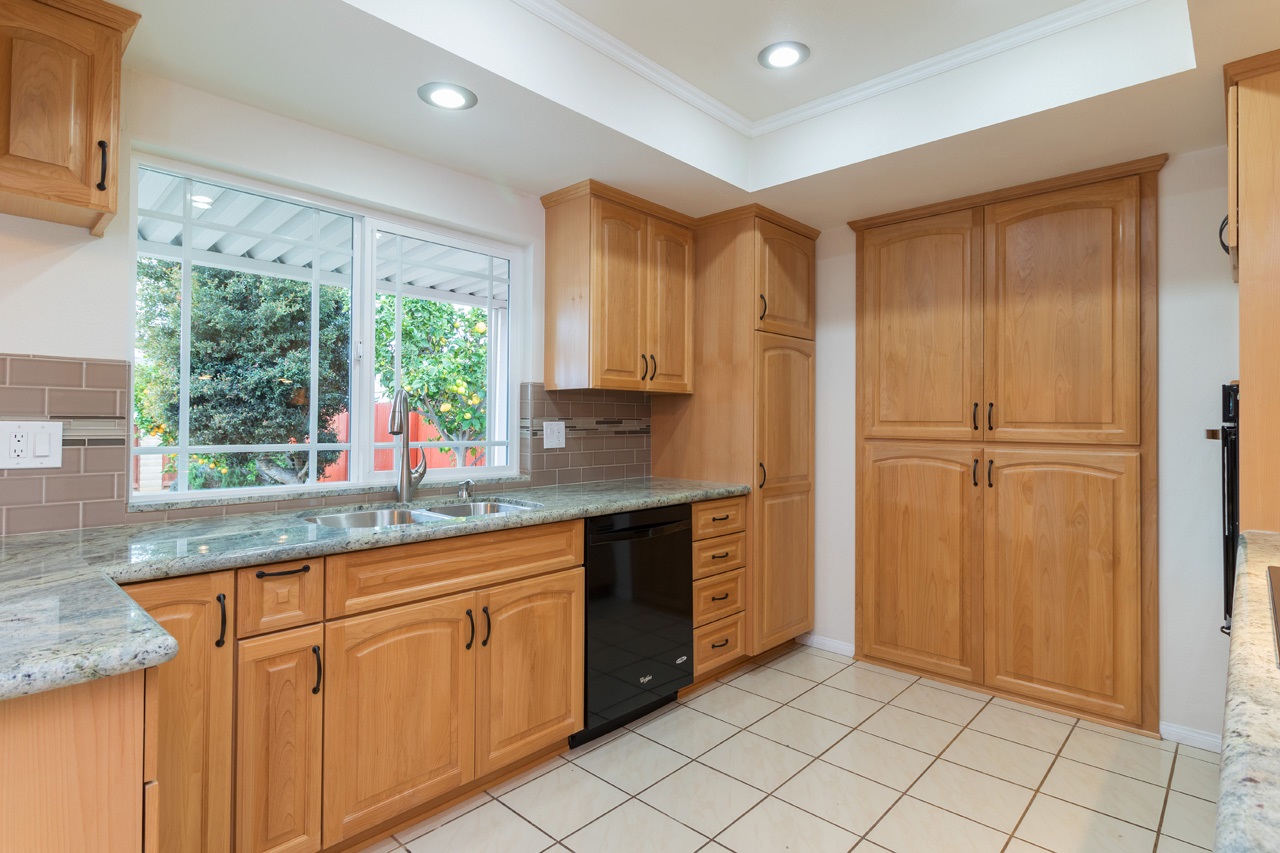 1705 Hicks, Oceanside, CA 92054