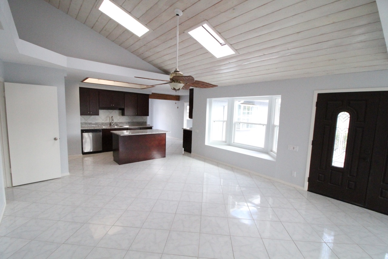 3318 AVENIDA DE LOYOLA, Oceanside, CA 92056