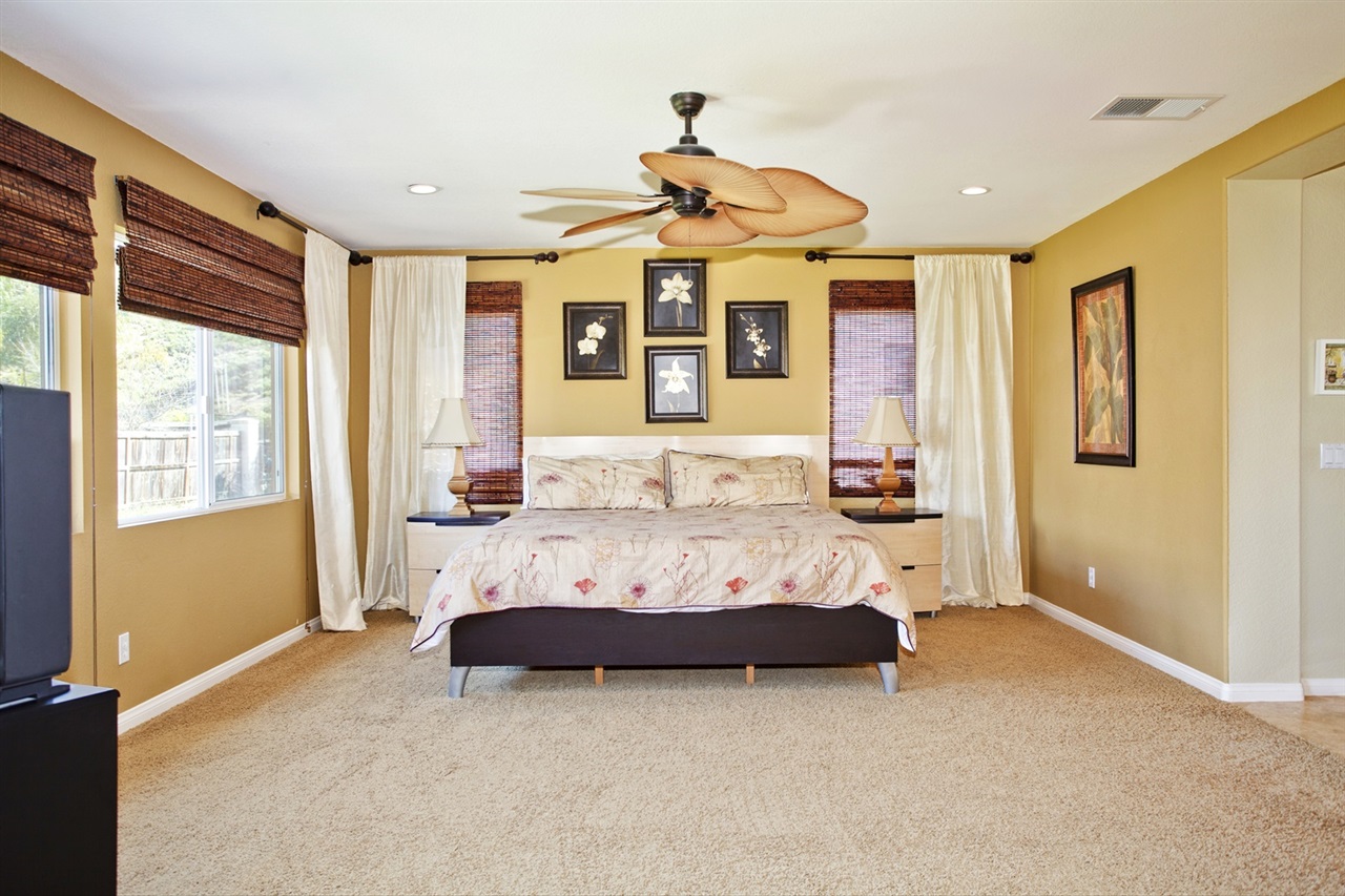 1094 Meridian, Oceanside, CA 92057