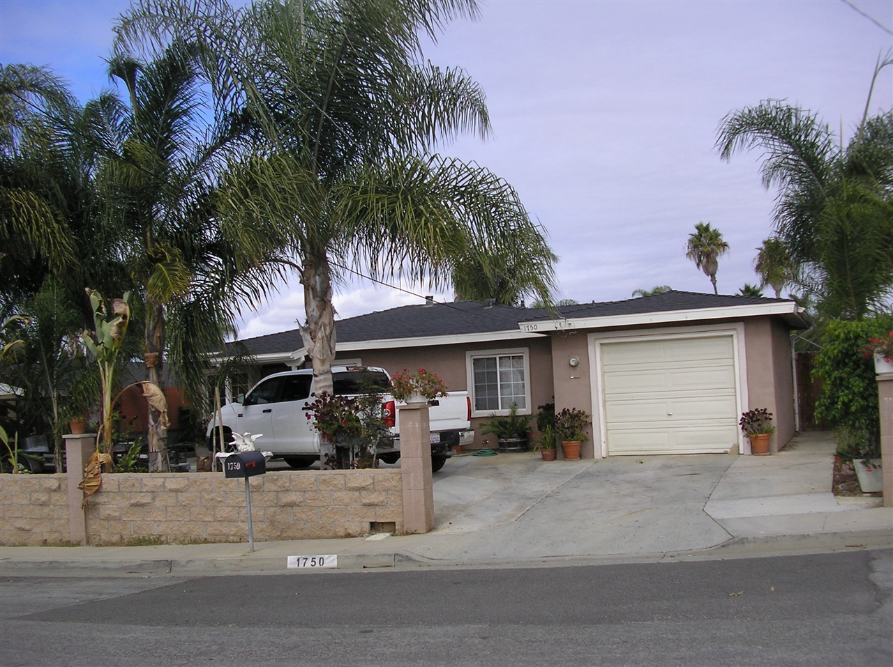 1750 Kraft Street, Oceanside, CA 92058