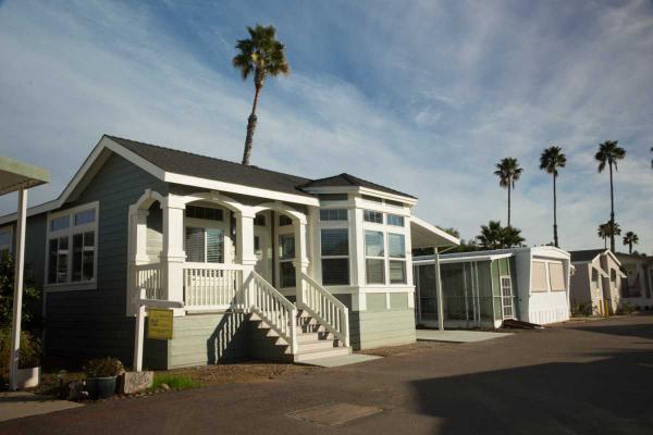 Poinsettia Family and Senior MHP14005 Jasmine #192Poway, CA 92064