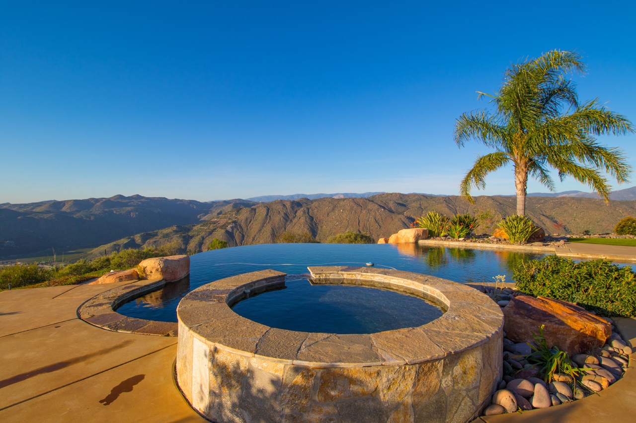16285 Oak Creek Trail