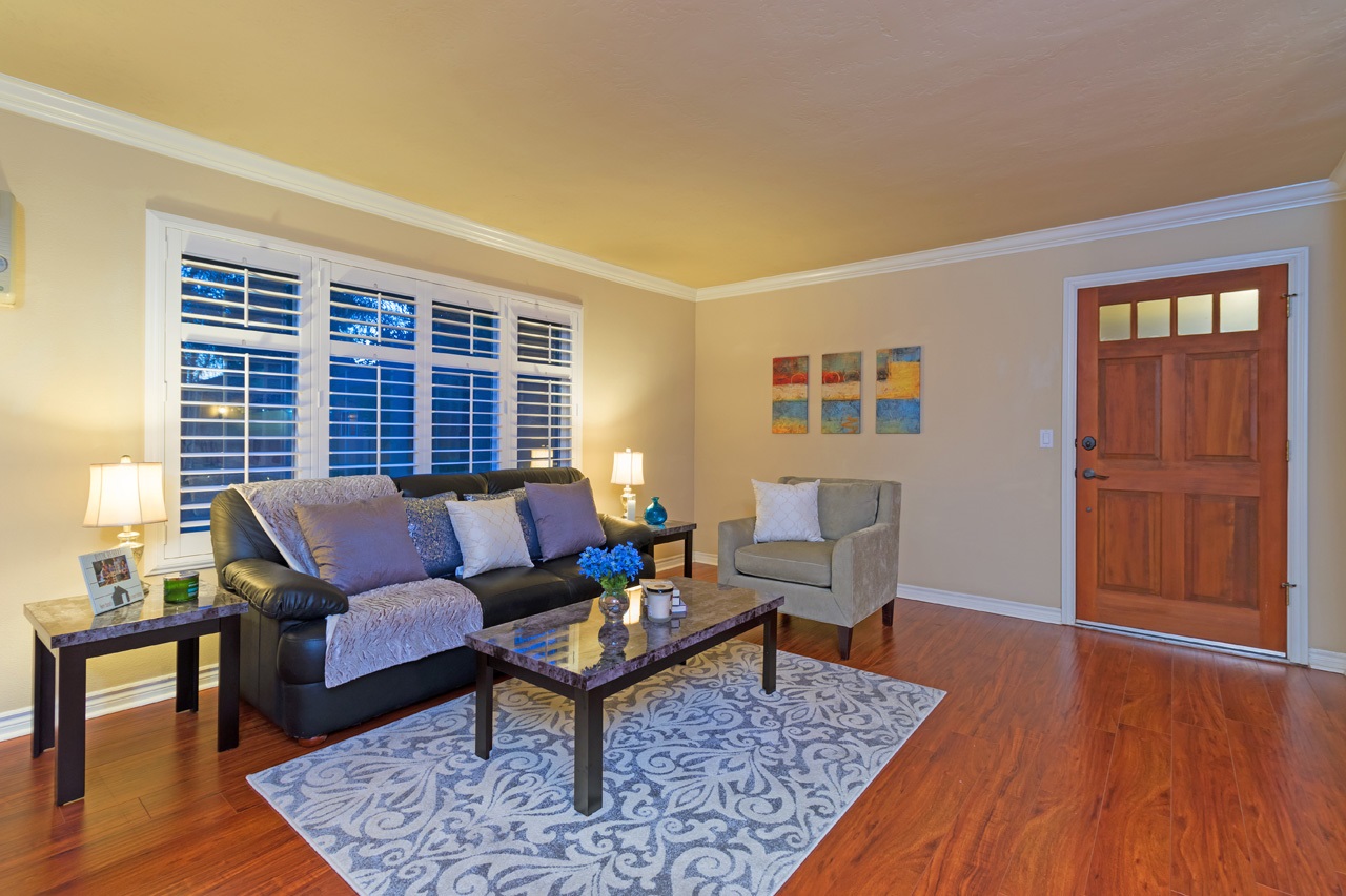 16285 Oak Creek Trail