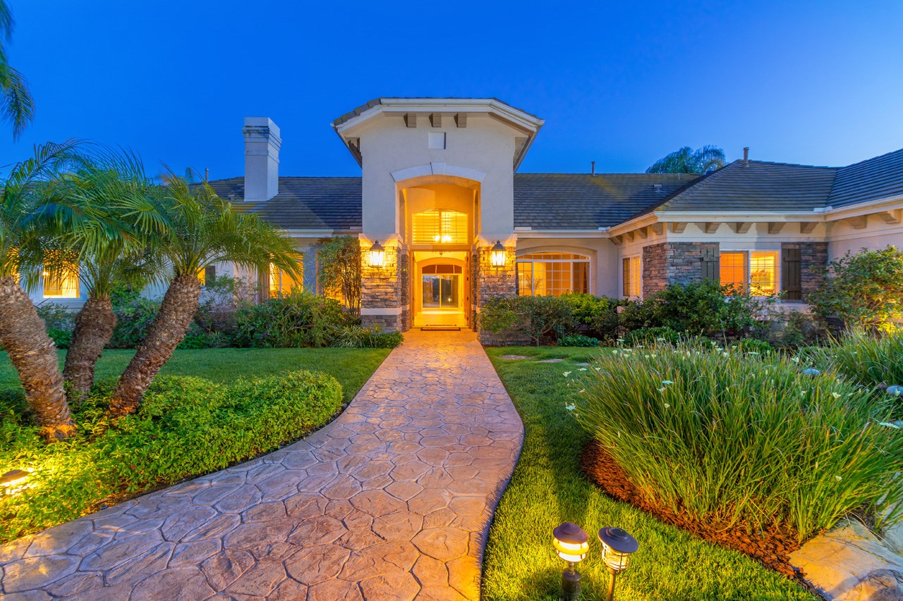 16285 Oak Creek Trail
