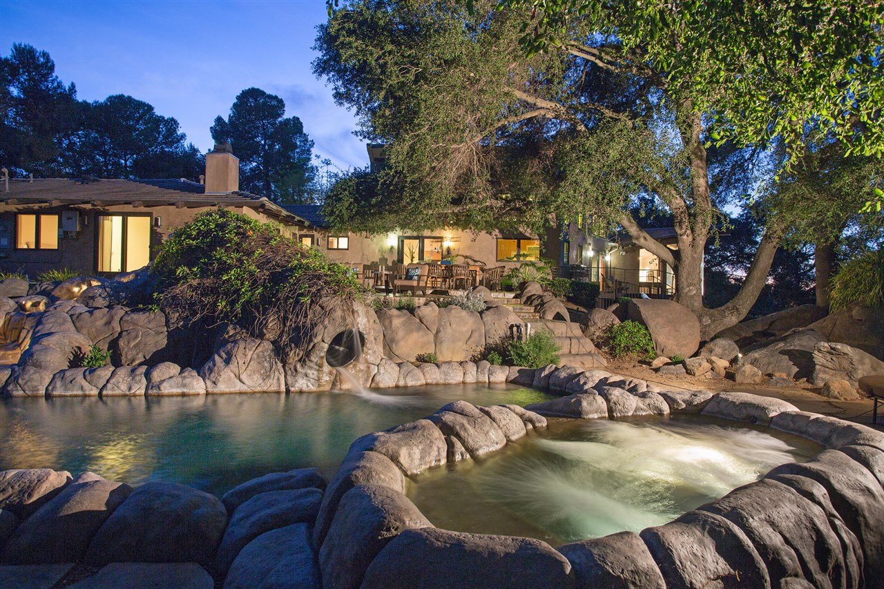 16285 Oak Creek Trail