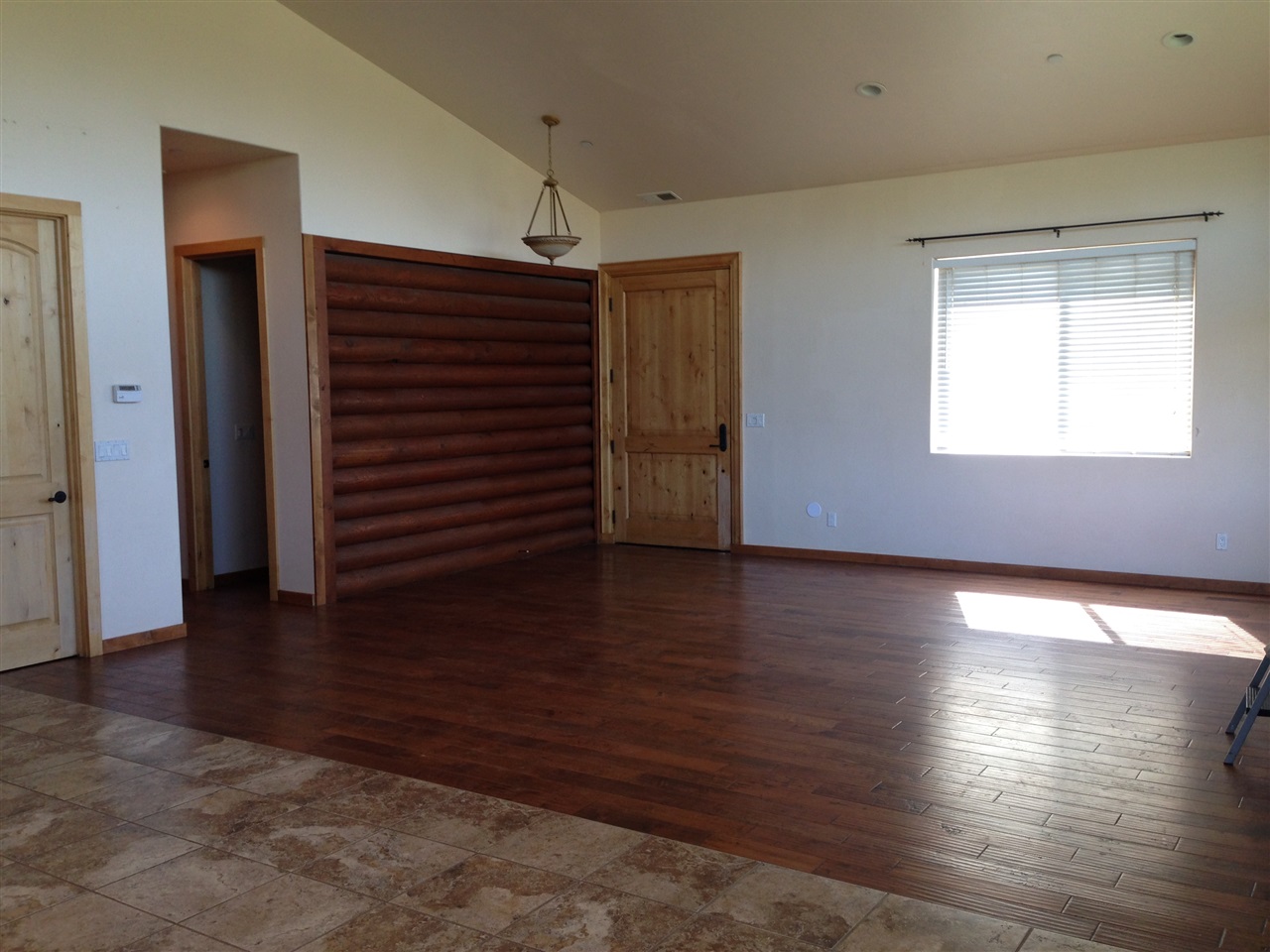 556 Hatfield Ln, Ramona, CA 92065