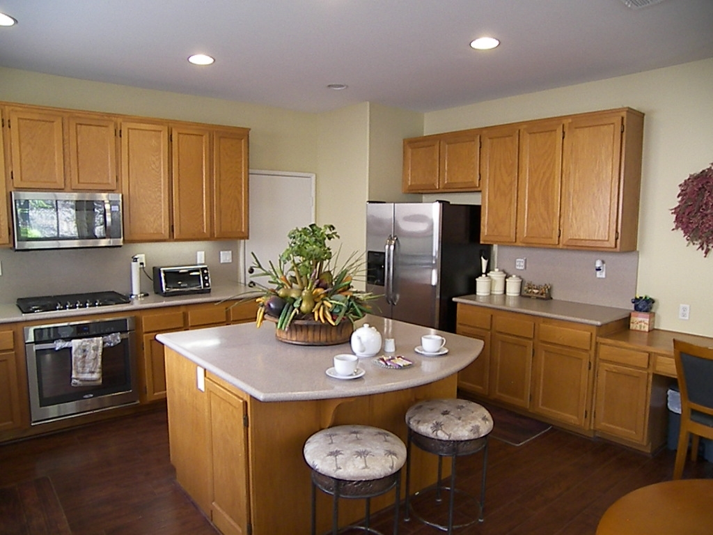 741 W Bel Esprit Circle, San Marcos, CA 92069