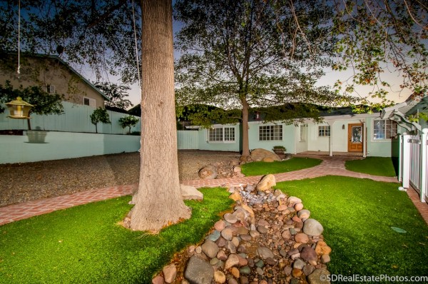 8536 Sandstone Dr, Santee, United States 92071