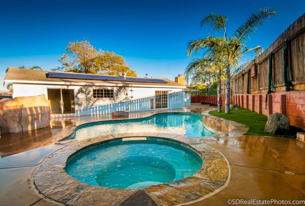 8536 Sandstone Dr, Santee, United States 92071