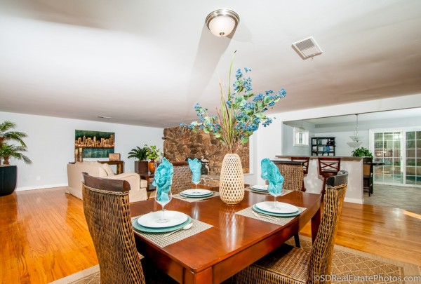 8536 Sandstone Dr, Santee, United States 92071