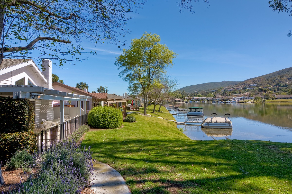 1575 Via Brisa Del Lago, San Marcos, CA 92078