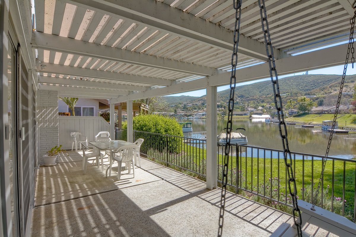 1575 Via Brisa Del Lago, San Marcos, CA 92078