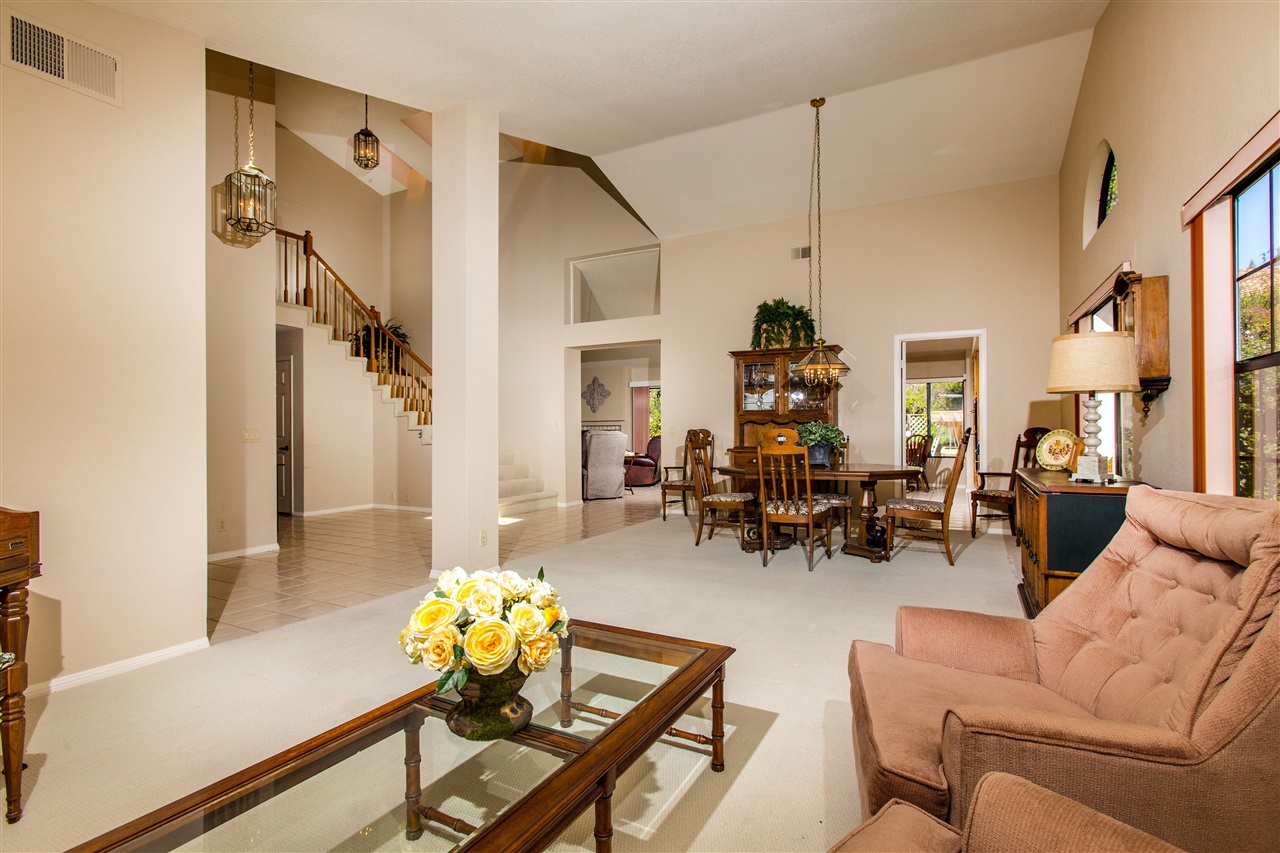 2686 Magellan Lane, Vista, CA 92081