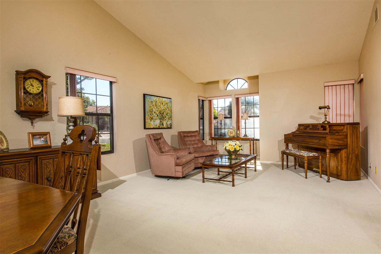 2686 Magellan Lane, Vista, CA 92081