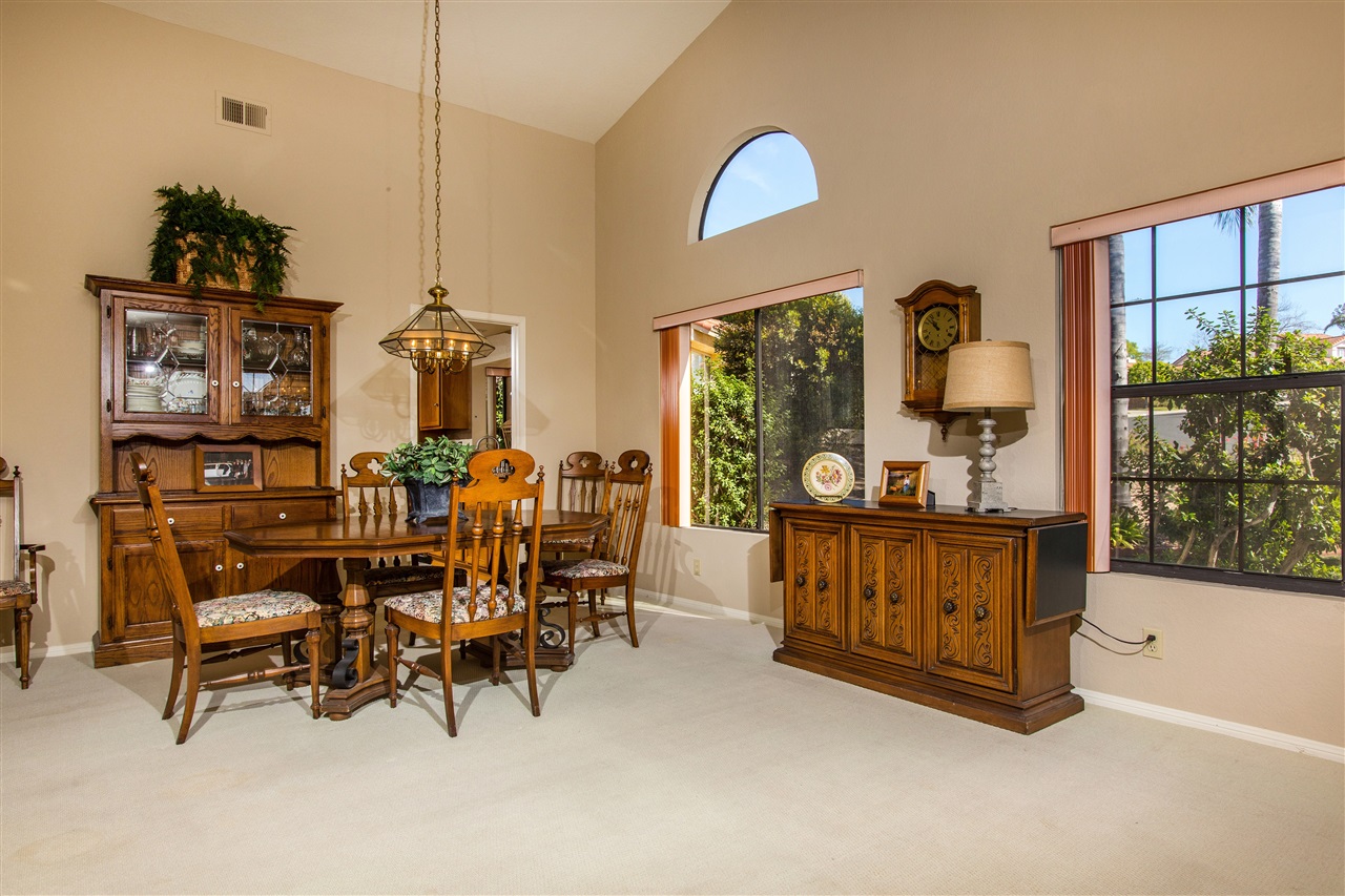 2686 Magellan Lane, Vista, CA 92081