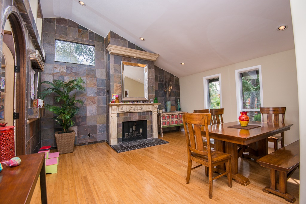 851 Mimosa Ave, Vista, CA 92081