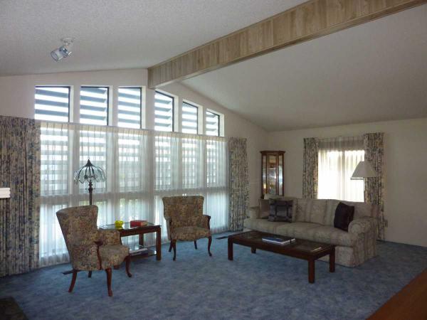 Santiago Estates 200 Emerald #40Vista, CA 92081