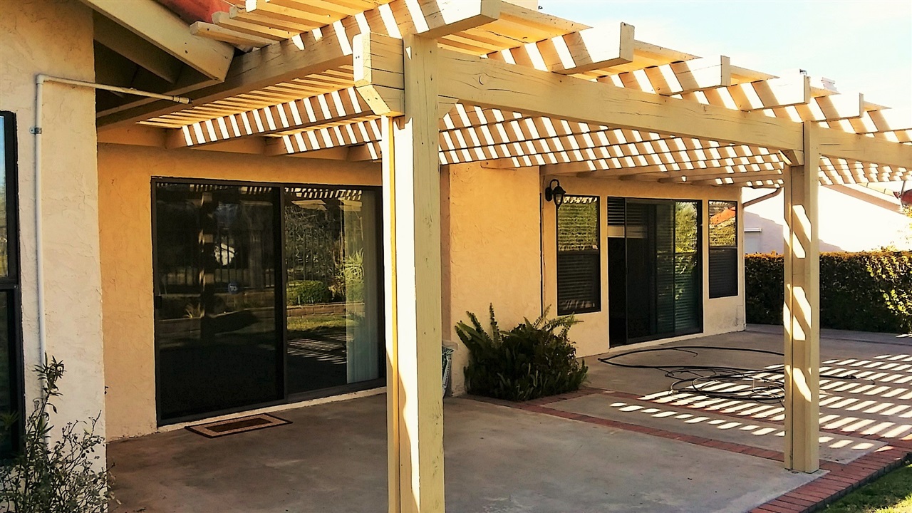 1225 Columbus Way, Vista, CA 92081