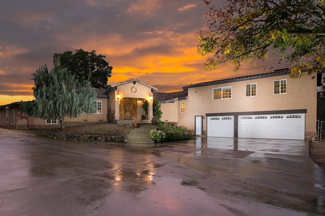 14245 Calle De Vista, Valley Center, CA 92082