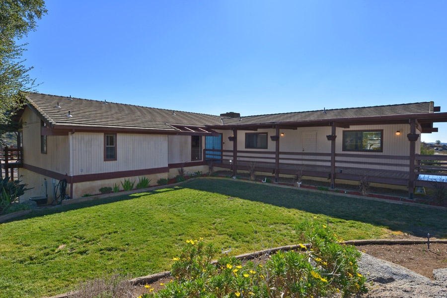 15354 Paso Robles Place, Valley Center, CA 92082