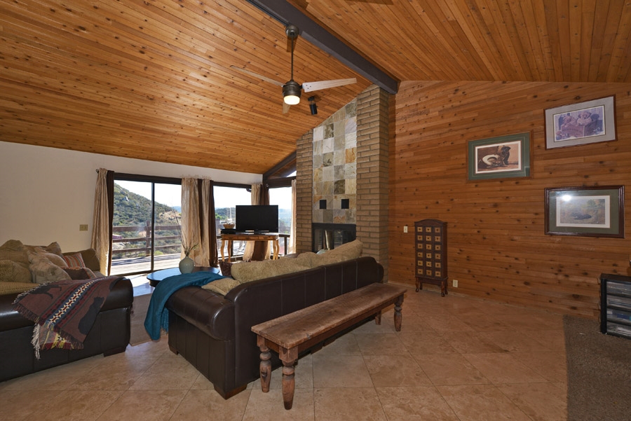 15354 Paso Robles Place, Valley Center, CA 92082