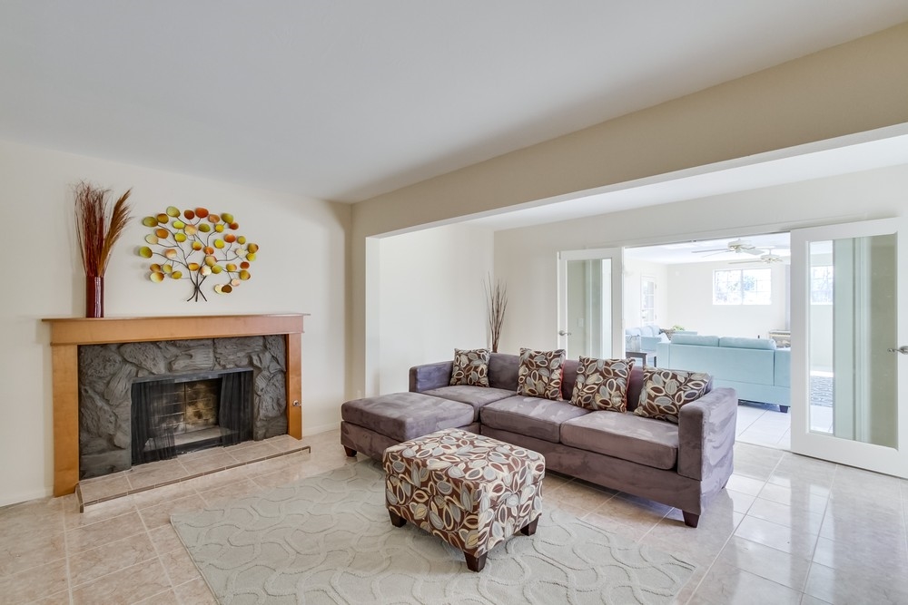 262 Joannie Way, Vista, CA 92083