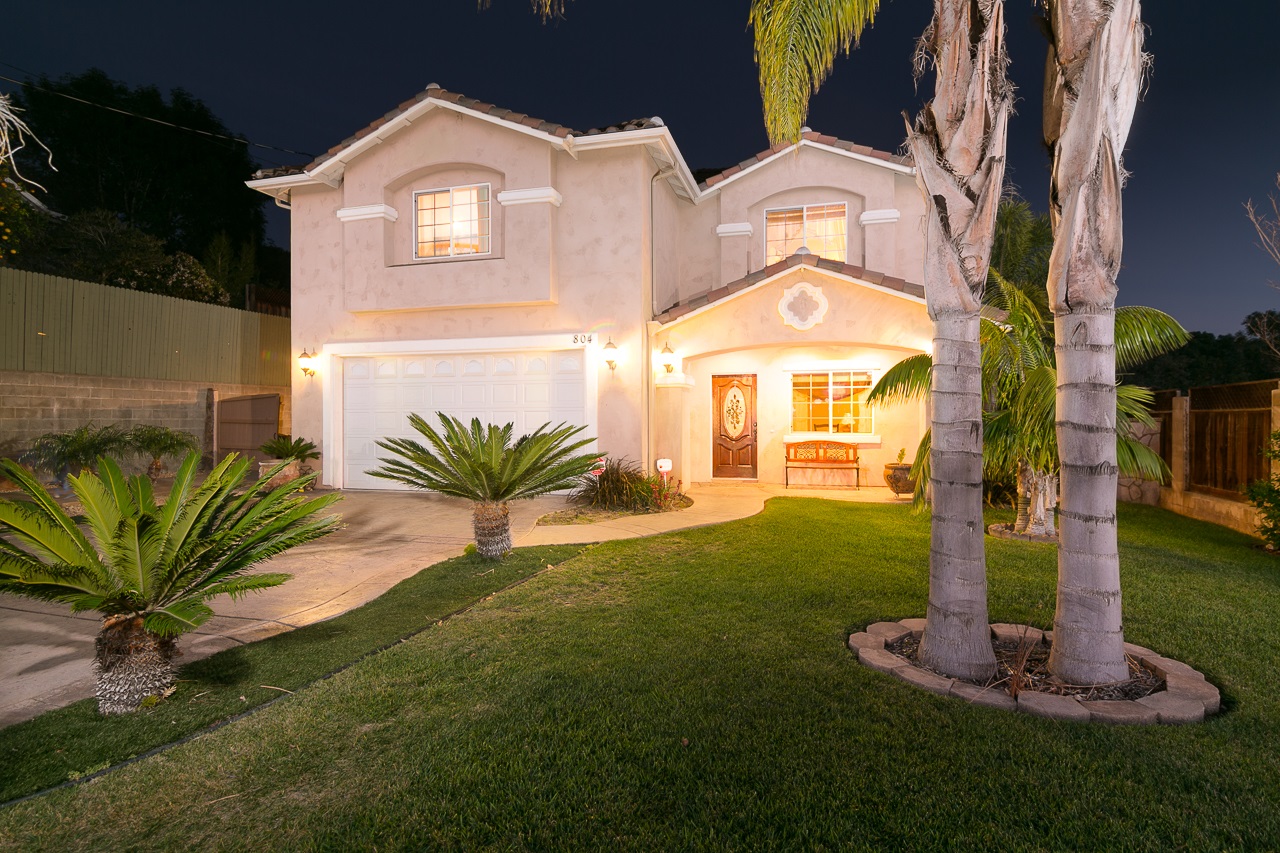 804 Berkeley Way, Vista, CA 92084