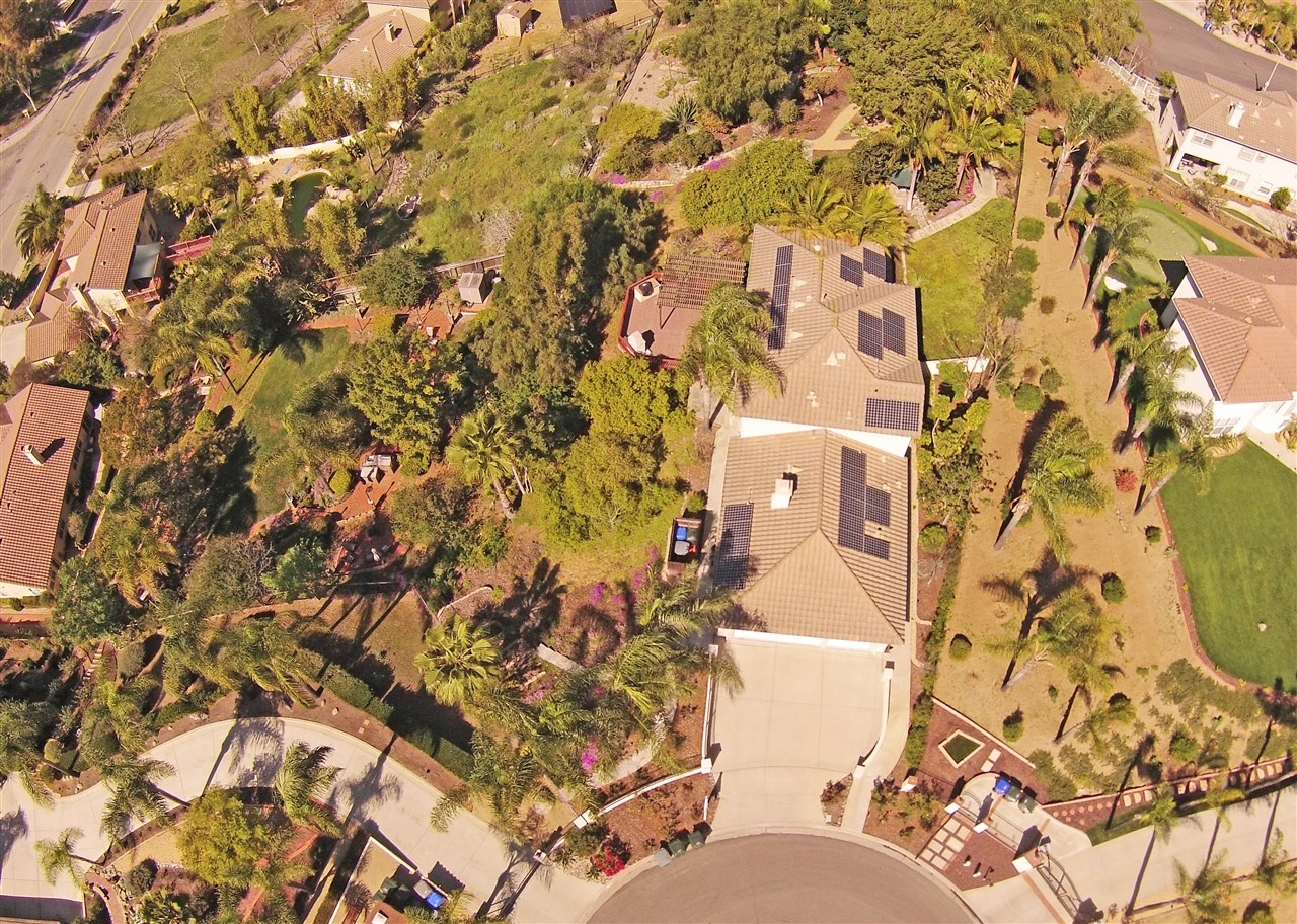 1926 Golden Hill Drive, Vista, CA 92084