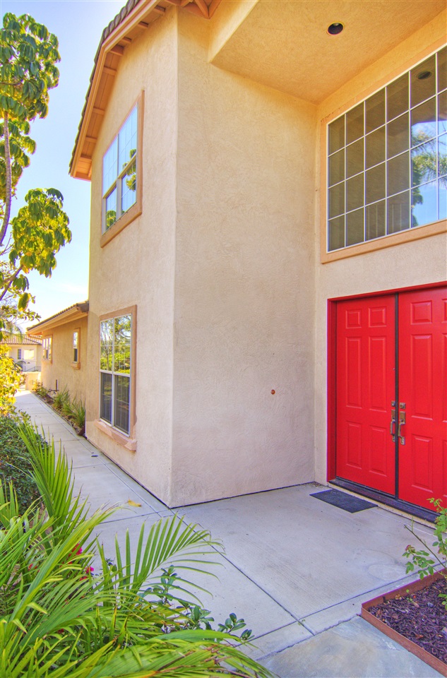 1926 Golden Hill Drive, Vista, CA 92084