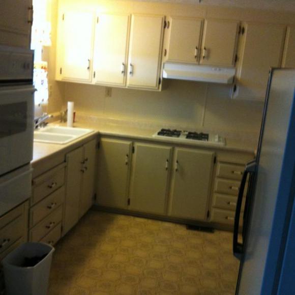 Crestview Estate Mobile Home Park112 East Mission RdFallbrook, CA 92088