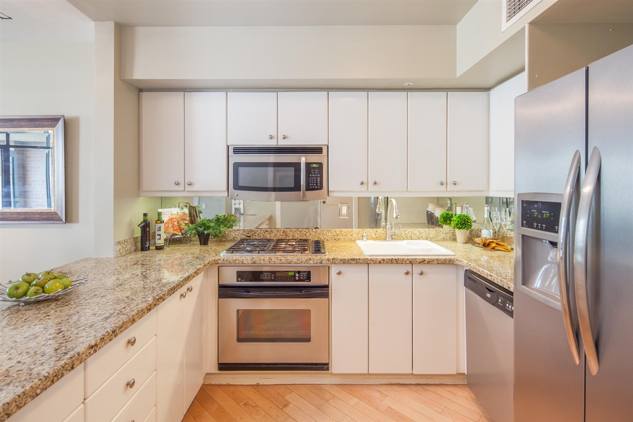 500 W Harbor Dr., San Diego, CA 92101