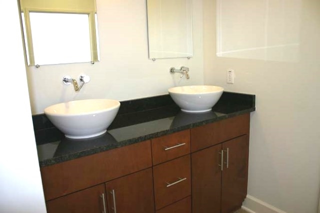 950 6th Ave., San Diego, CA 92101