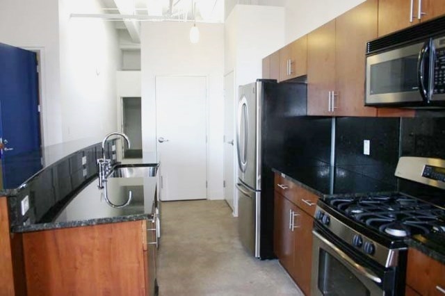 950 6th Ave., San Diego, CA 92101