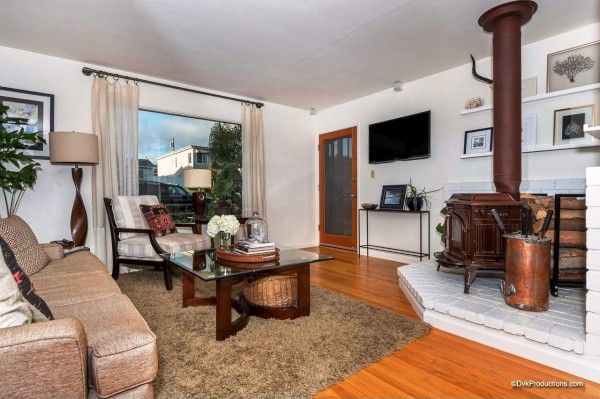 2127 Emerald St, San Diego, United States 92109