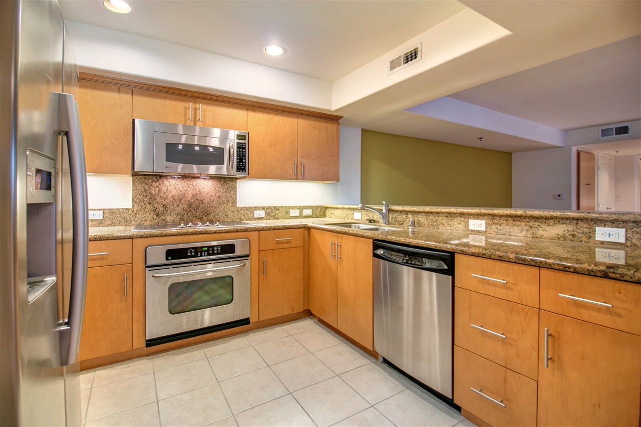 924 Hornblend St, San Diego, CA 92109