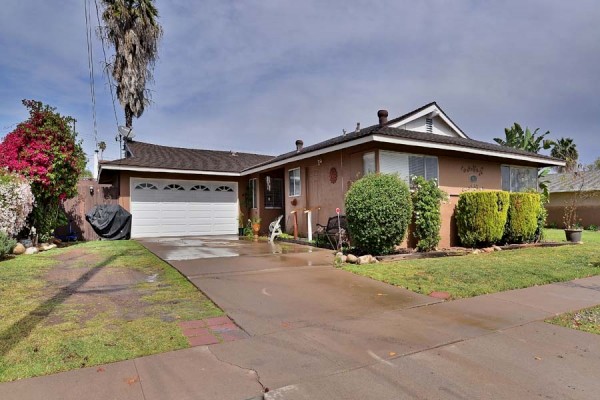 8372 Bashan Lake Ave, San Diego, United States 92119