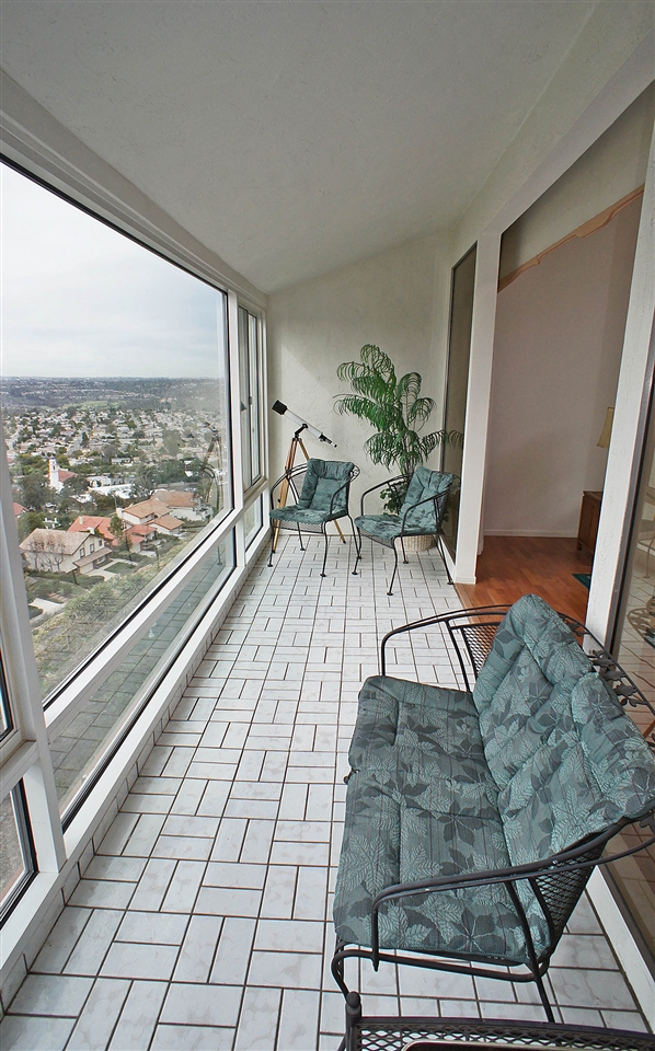 6486 Caminito Estrellado, San Diego, CA 92120
