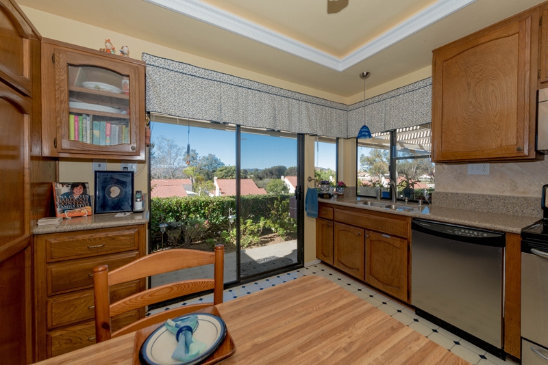 17616 Plaza Arica, San Diego, CA 92128