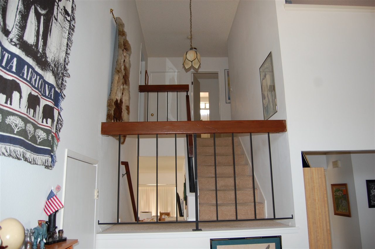 9062 Rowlett Ave, San Diego, CA 92129