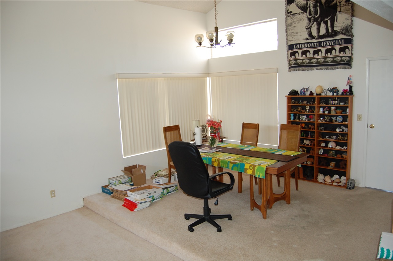 9062 Rowlett Ave, San Diego, CA 92129
