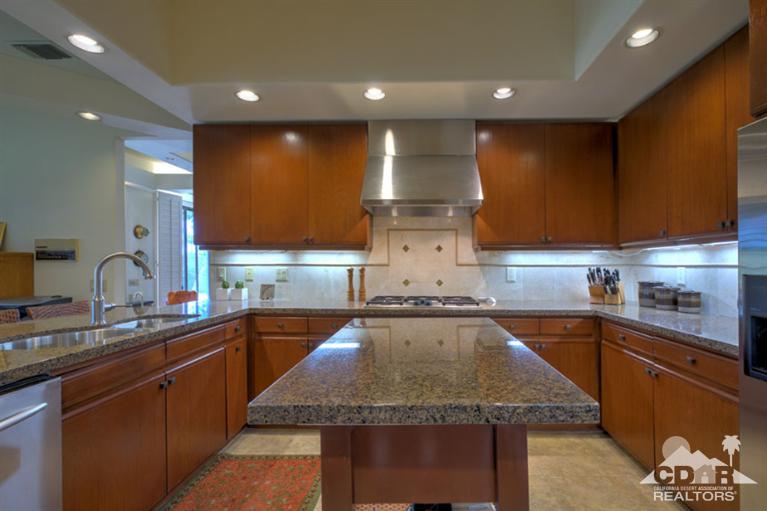 42580 Maracay Place, Bermuda Dunes, CA 92203