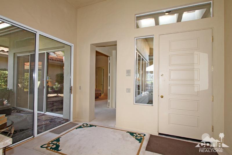 745 Red Arrow Trail, Palm Desert, CA 92211