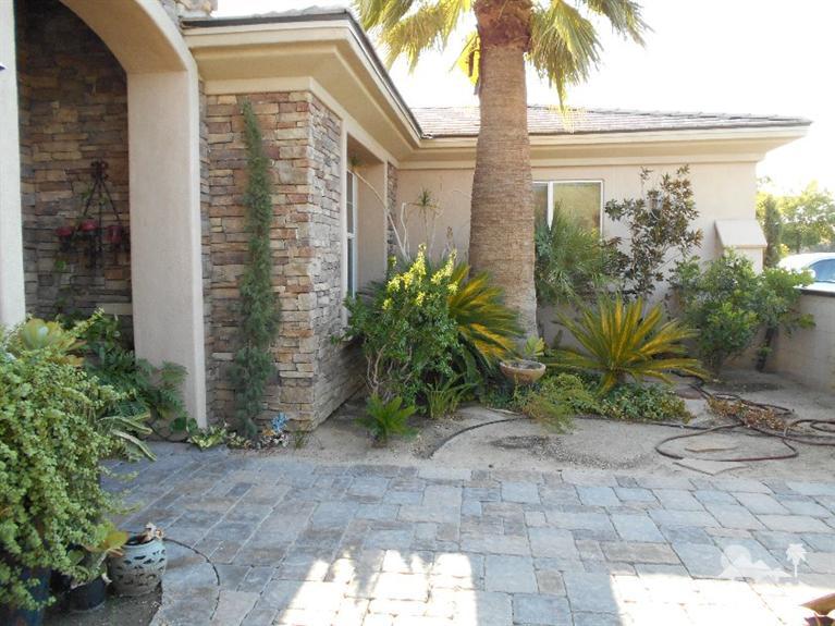 111 Azzuro Drive, Palm Desert, CA 92211