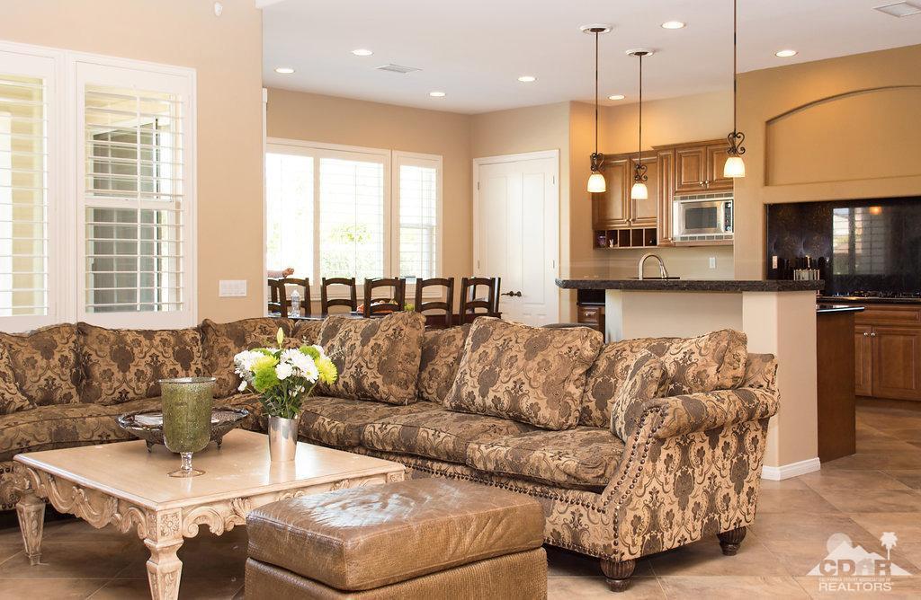 116 Azzuro Drive, Palm Desert, CA 92211