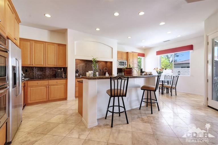 118 Cascada Court, Palm Desert, CA 92211