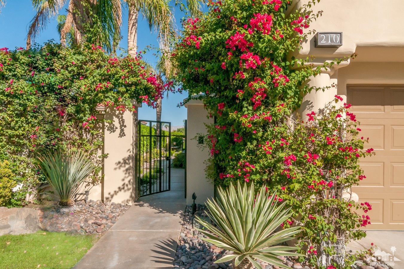 210 Tomahawk Drive, Palm Desert, CA 92211