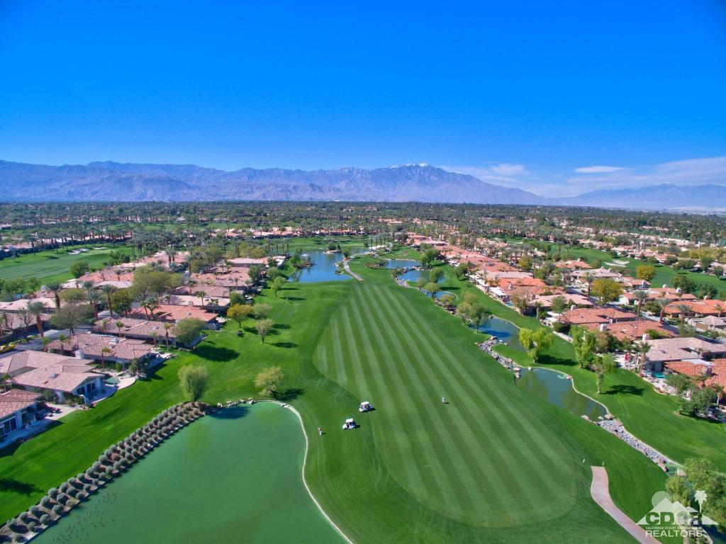221 Arrowhead Dr Drive, Palm Desert, CA 92211