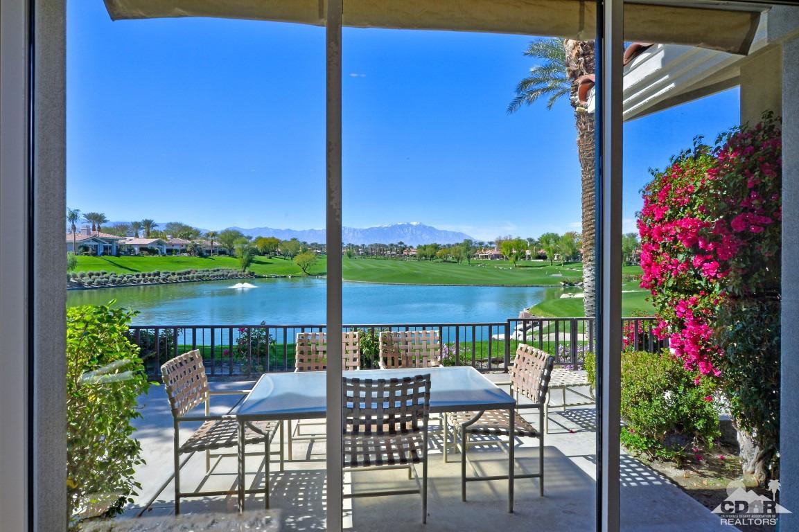 221 Arrowhead Dr Drive, Palm Desert, CA 92211